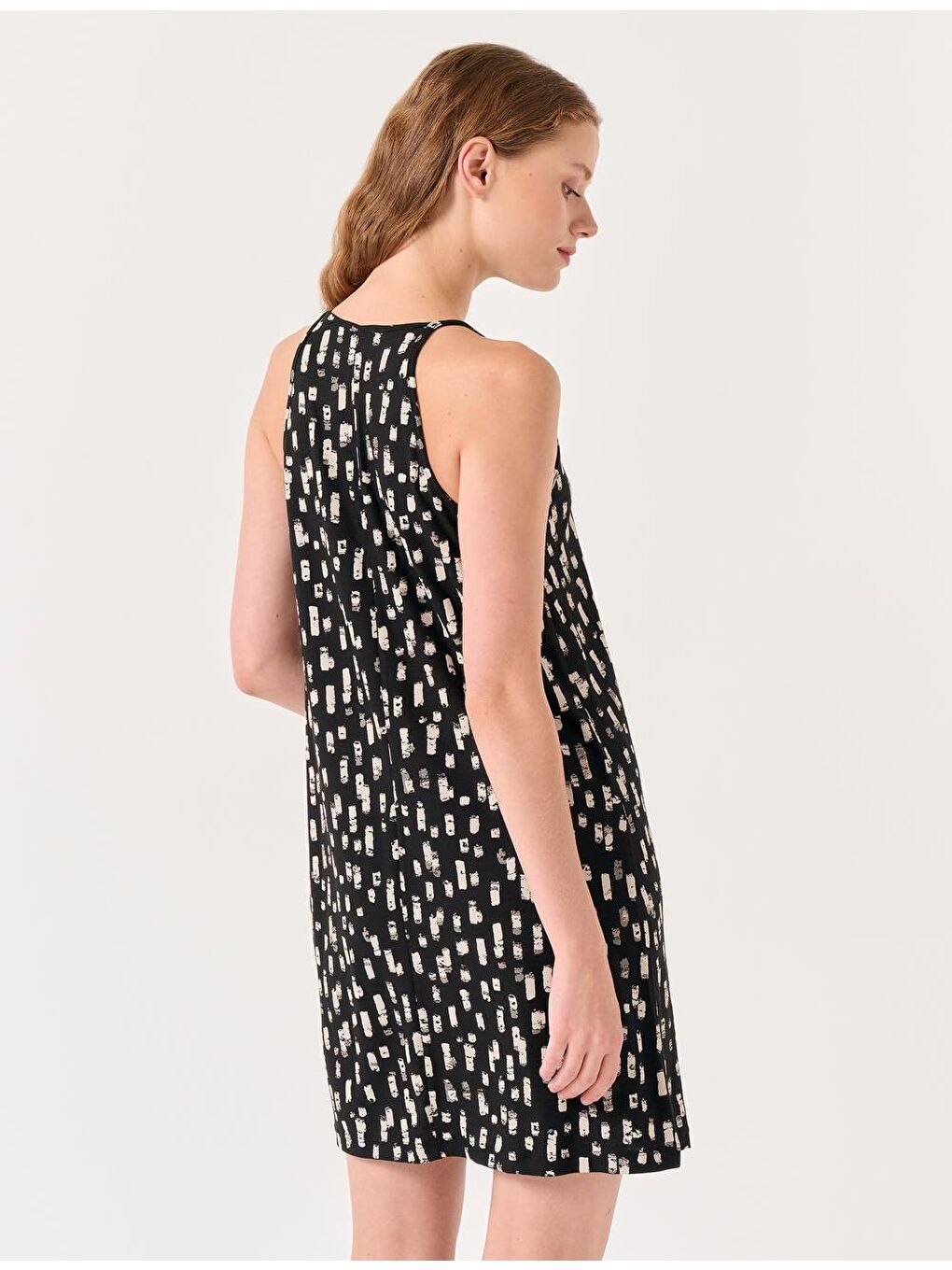 Siyah Halter Yaka Kolsuz Desenli Mini Elbise-4