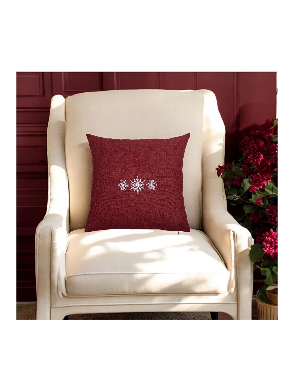 Nakışlı  Yılbaşı Konsepti  Kar Tanesi Desen 45x45 Dekoratif Kırlent Kılıfı Bordo-2