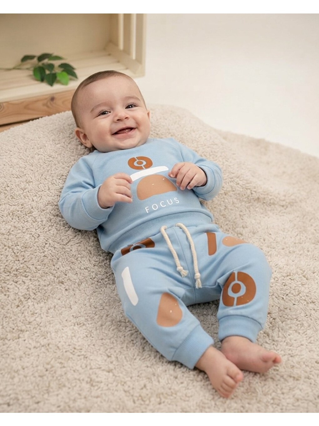 Mavi Erkek Bebek Mevsimlik Focus Baskılı Sweatshirt Ve Altlı 6-9-12-18-24 Ay Bebek Takımı