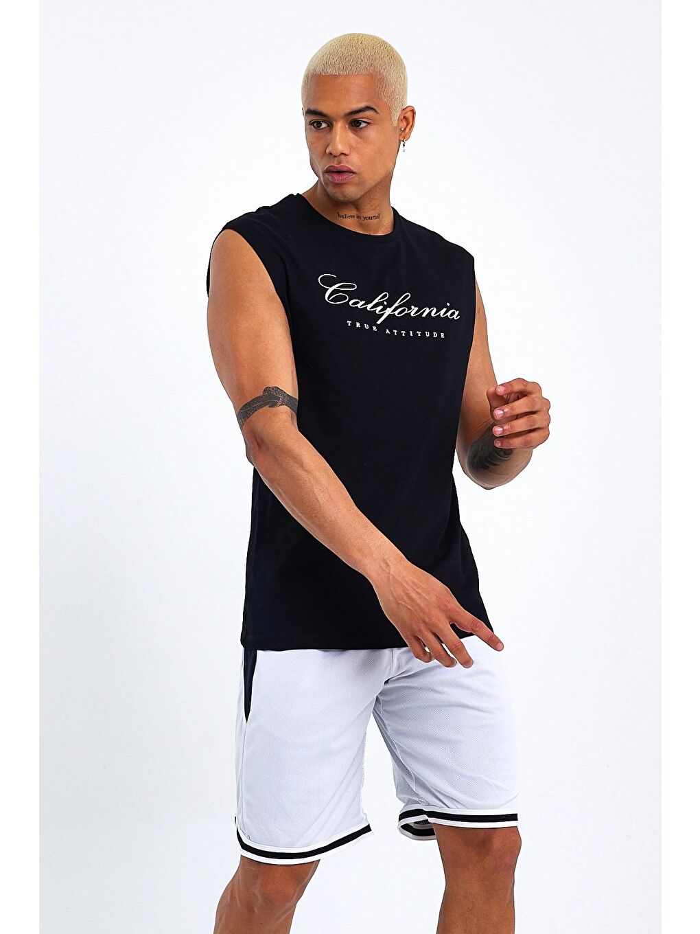 Gri Erkek Bisiklet Yaka Regular Fit Kolsuz El Yazılı California Baskılı Atlet-Tişört SPR23AT342-1