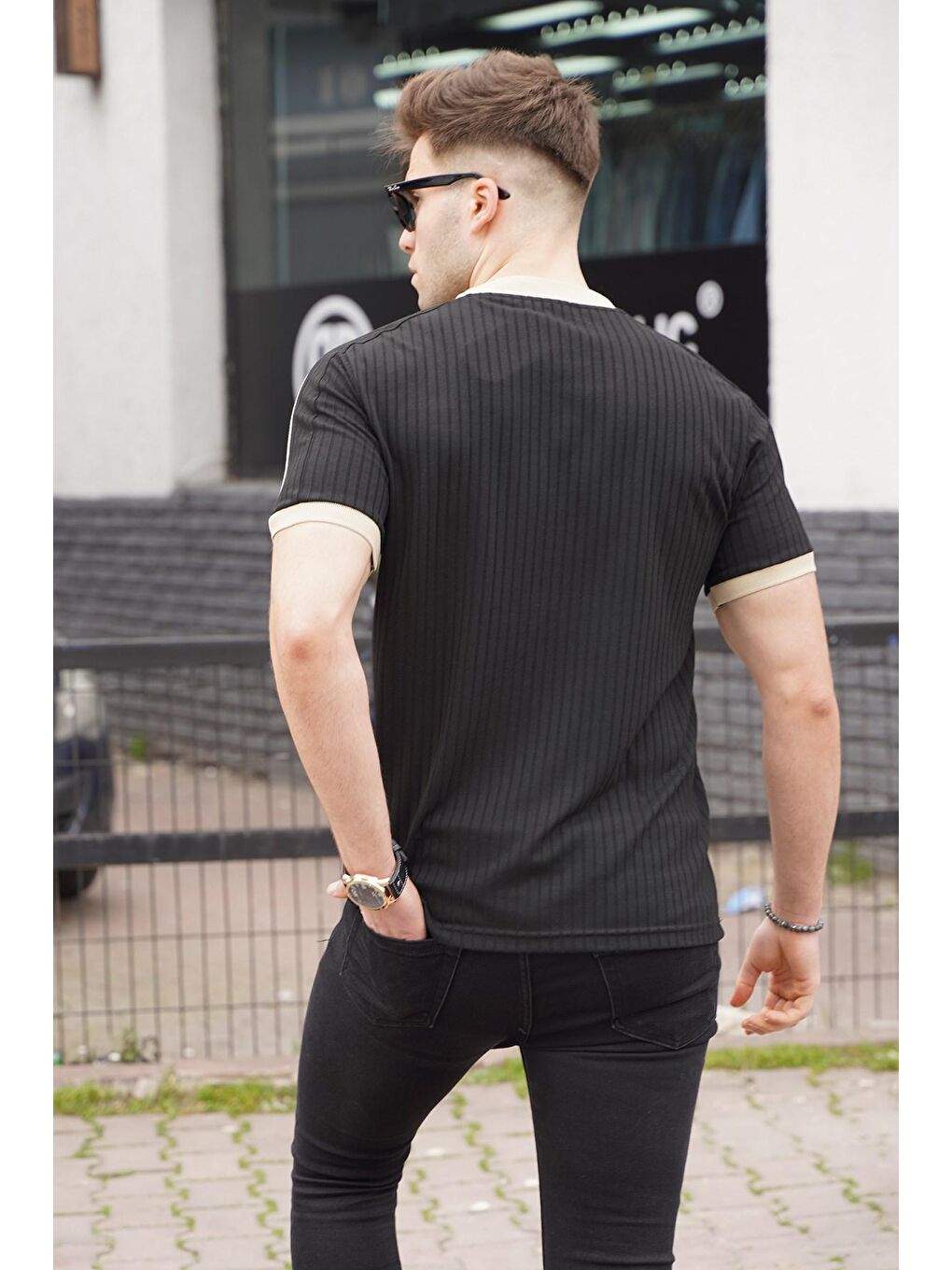 Siyah Fermuar Yaka Erkek Penye Tişört-1