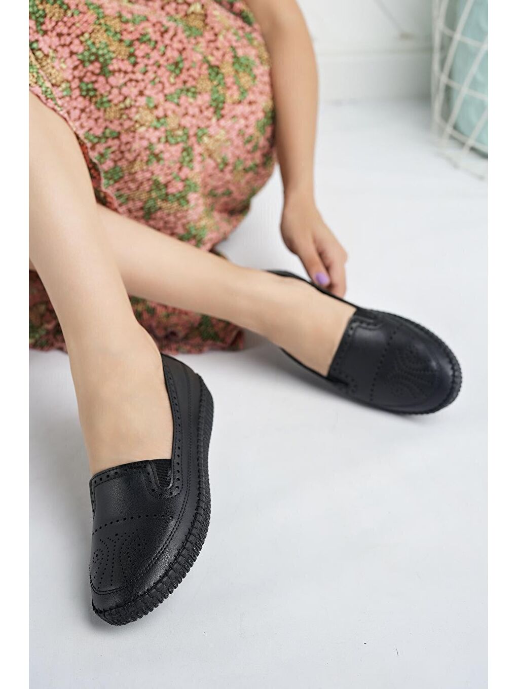 Siyah Julia  Günlük Ortopedik Şık Tarz ve Rahat Kadın Babet Ayakkabı-2