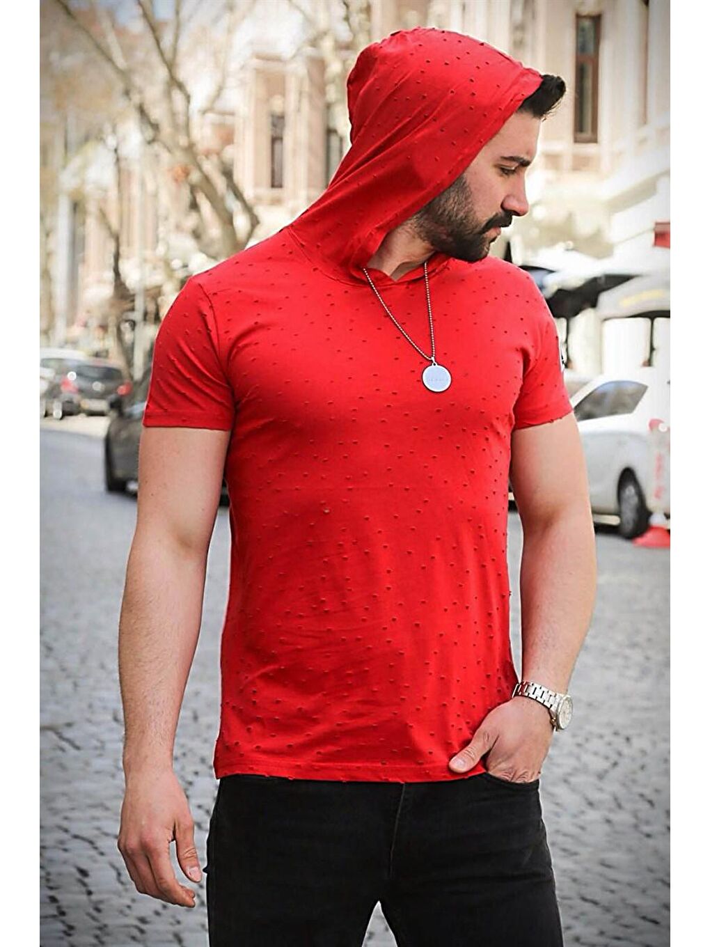 Yırtık Detaylı Kırmızı Kapüşonlu %100 Pamuk Tişört 3069-6