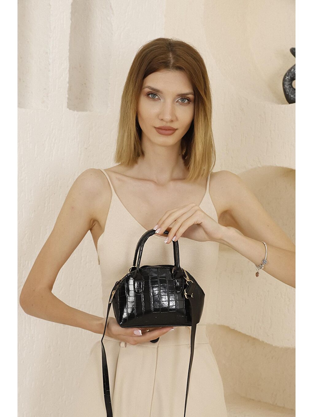 Siyah Mini Kroko Desenli Omuz Çantası