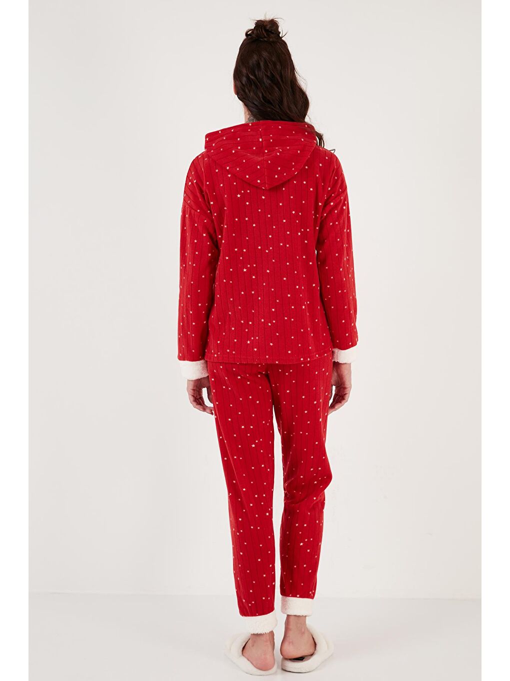 Kırmızı Desenli Regular Fit Kapüşonlu Polar Pijama Takımı 6571004-4