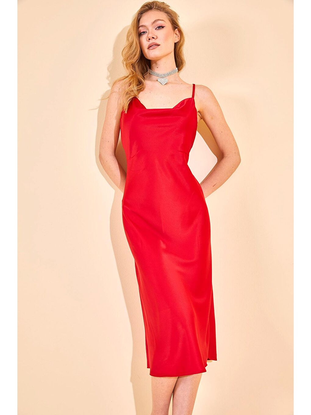 Kırmızı Degaje Yaka Saten Elbise 2YXK6-46154-04