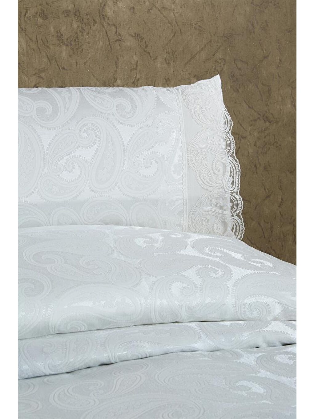 Ekru Şal 3 Parça Çift Kişilik Yatak Örtüsü Krem-1