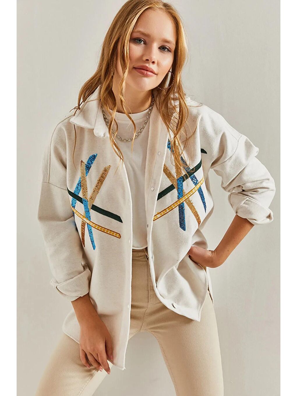 Bej Kadın Pul Payet Işlemeli Kaşe Gömlek-1