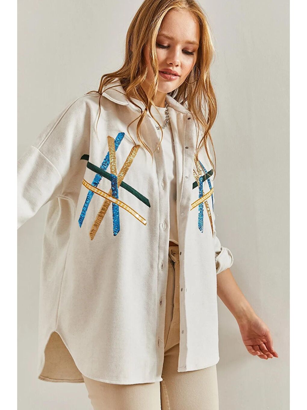 Bej Kadın Pul Payet Işlemeli Kaşe Gömlek-2