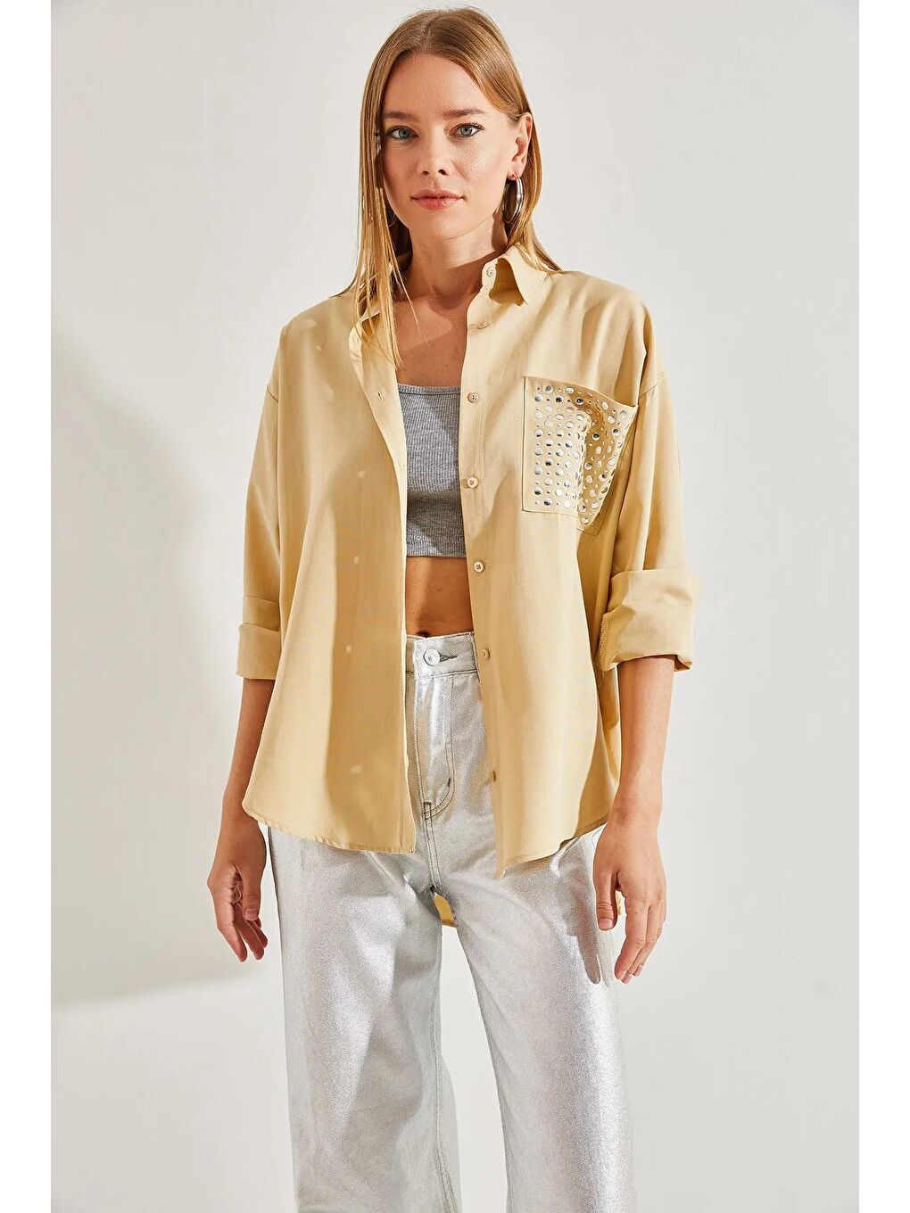 Bej Kadın Tek Cepli Taş İşlemeli Gömlek-2