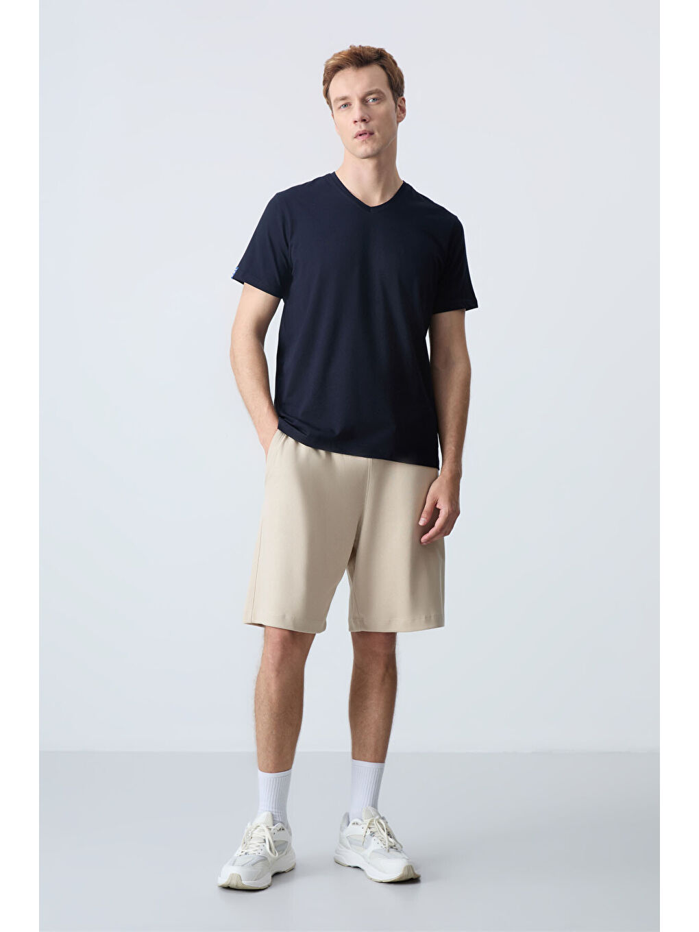 Bej Pamuklu Kalın Yumuşak Dokulu Standart Fit Basic Erkek Şort  - 81275-3