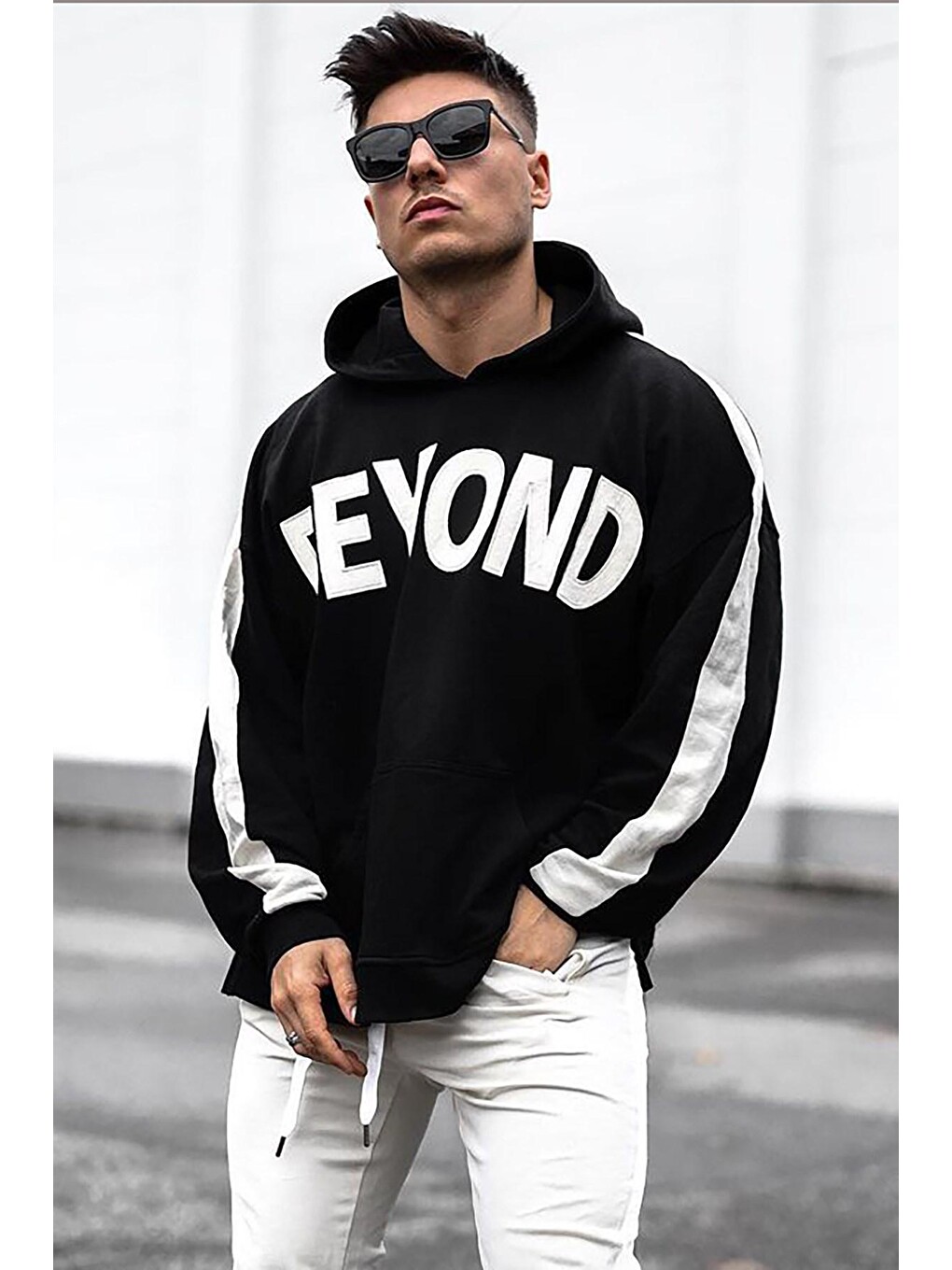 Siyah Kapüşonlu Sweatshirt 5327-1