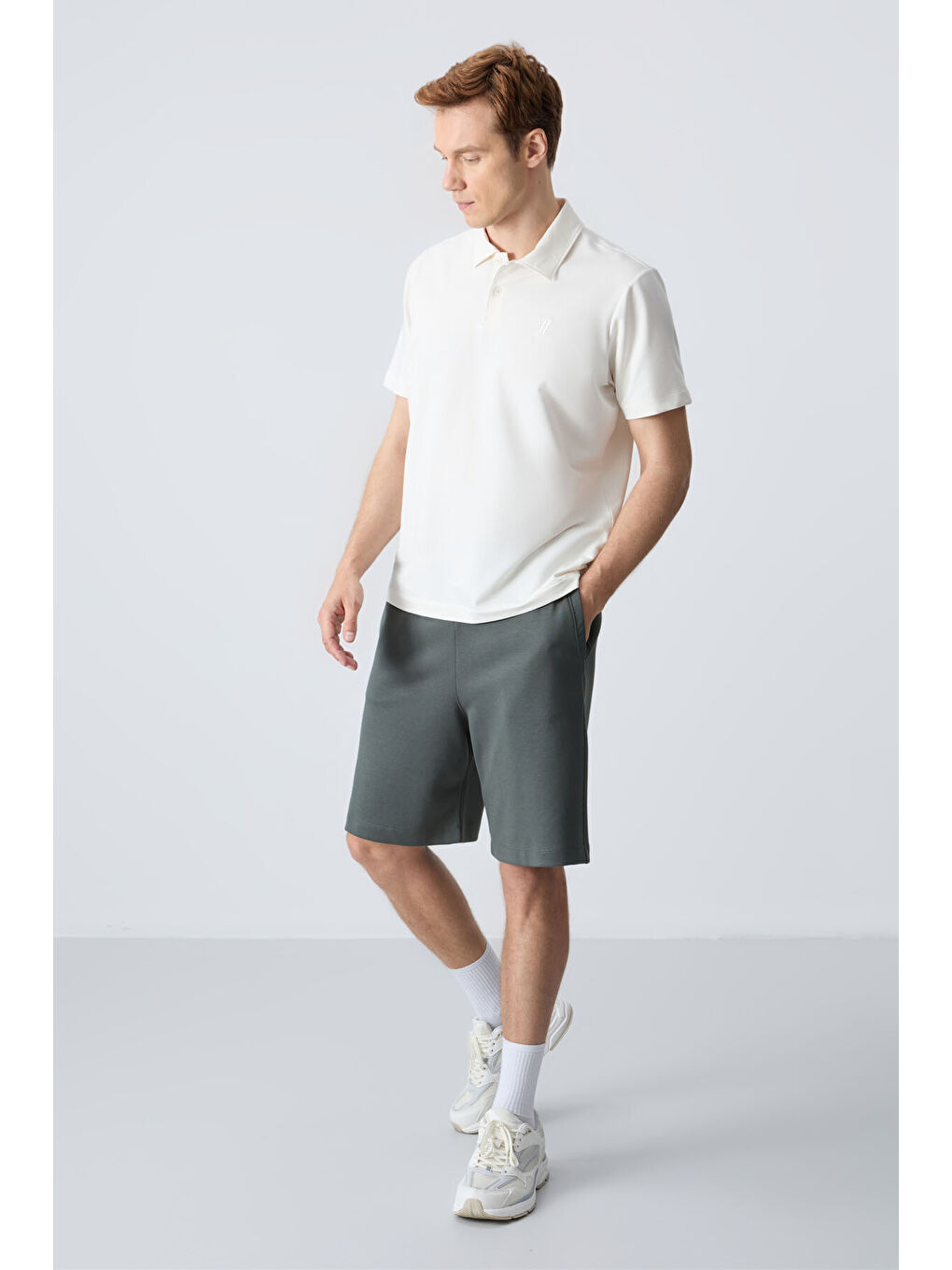 Haki Pamuklu Kalın Yumuşak Dokulu Standart Fit Basic Erkek Şort  - 81275-1