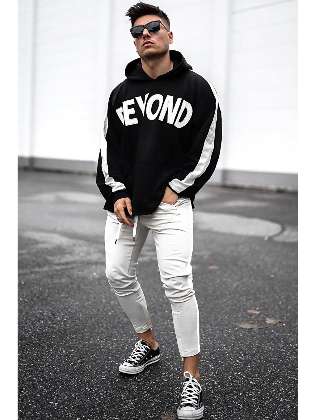 Siyah Kapüşonlu Sweatshirt 5327-3