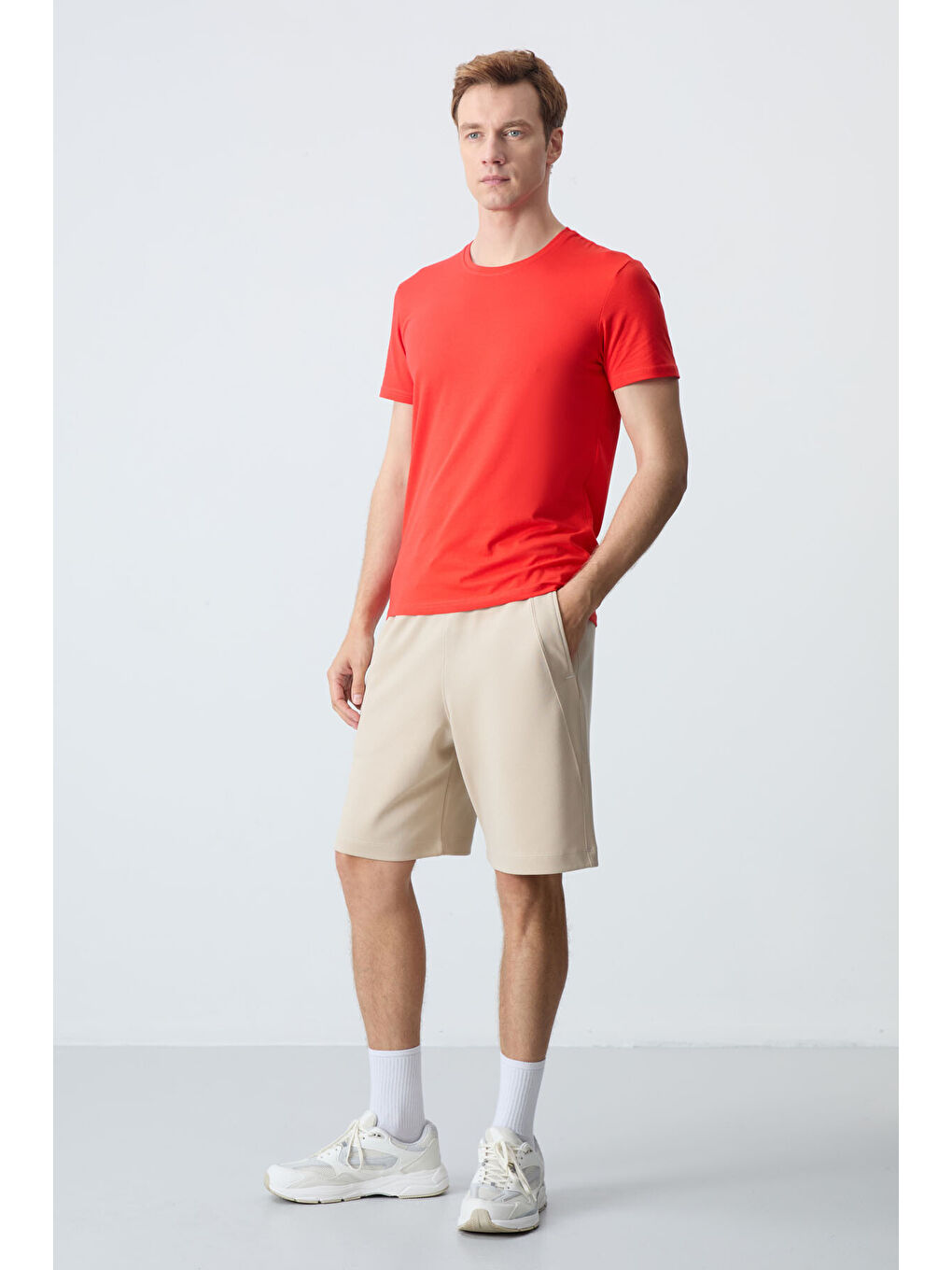 Bej Pamuklu Kalın Yumuşak Dokulu Standart Fit Basic Erkek Şort  - 81278-4