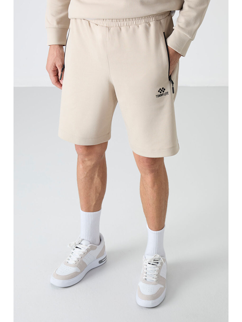 Bej Gizli Fermuar Arka Cepli Bağcıklı Standart Kalıp Erkek Şort - 81136-3