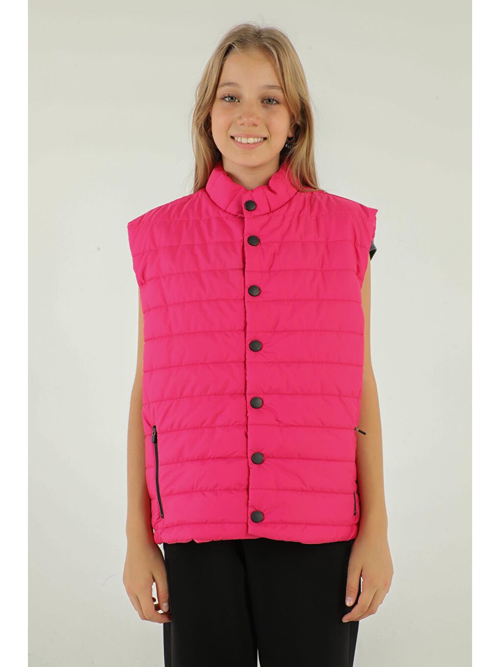 Fuşya Dik Yaka Fermuar Çift Cep Detaylı Kız Yelek