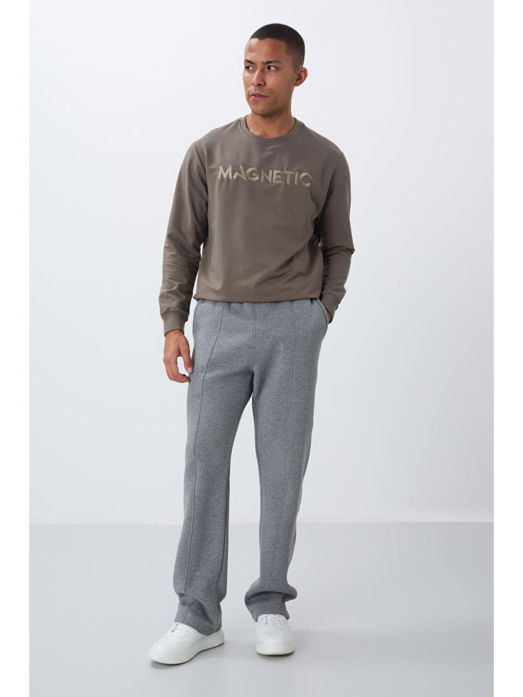 Gri Melanj Pamuklu Kalın İçi Tüylü Yumuşak Dokulu Oversize Nakışlı Erkek Eşofman Altı -82146-1