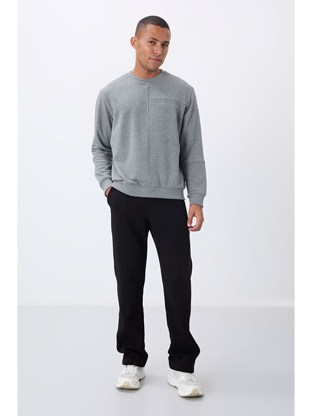 Gri Melanj Kompakt Pamuklu Kalın Pürüzsüz Dokulu O Yaka Standart Fit Erkek Sweatshirt -88405-2