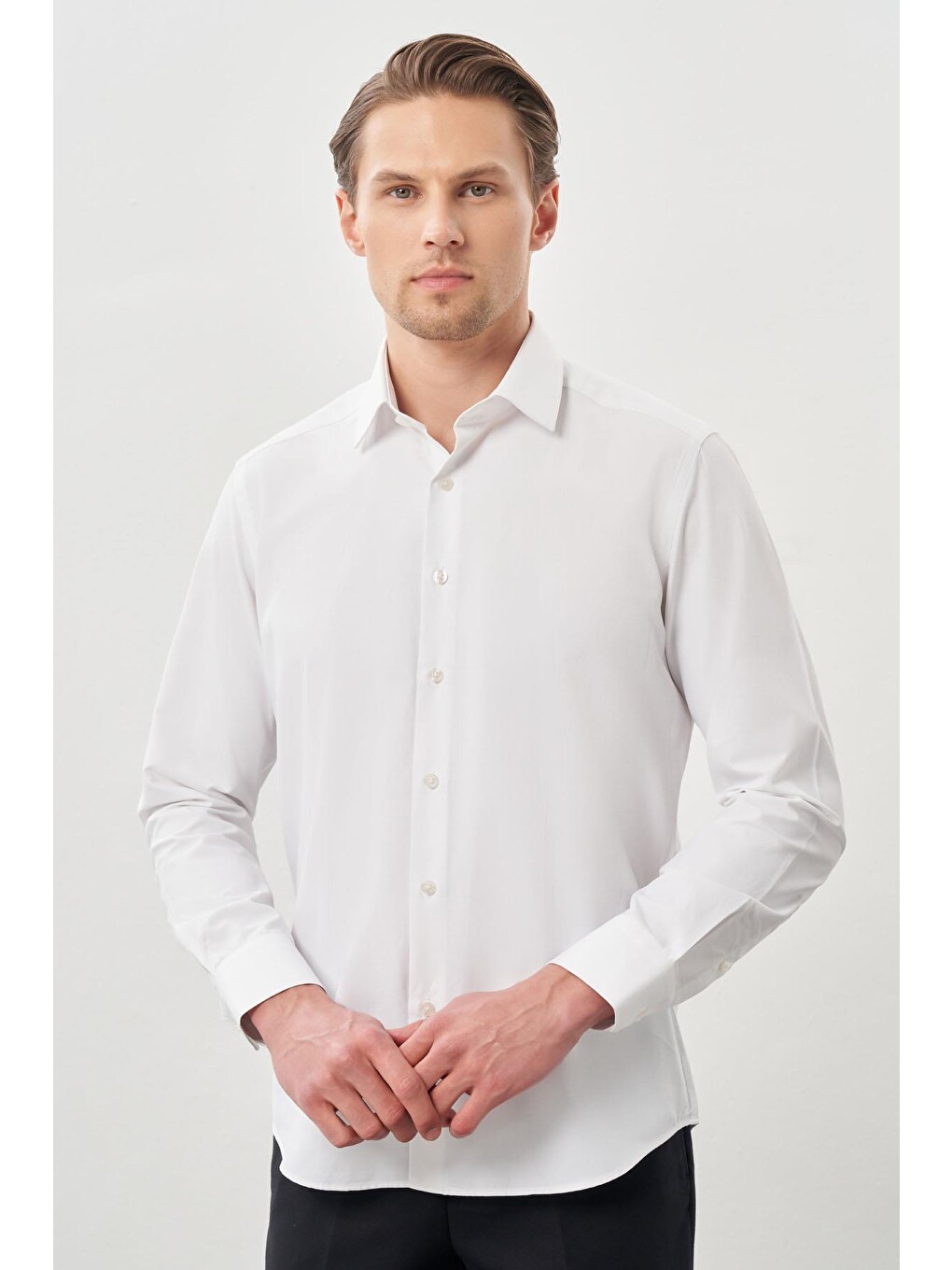 Beyaz Uzun Kol Armürlü Sert Yaka Cepsiz Pamuklu Classic Slim Fit Gömlek 1004245226-2