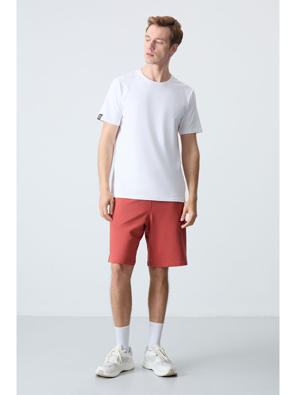 Kahverengi Kiremit Gizli Fermuar Arka Cepli Bağcıklı Standart Kalıp Erkek Şort - 81136-2