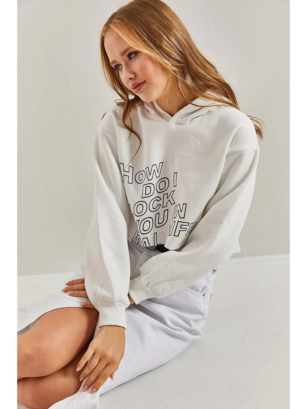 SHADE Beyaz Kadın Yazı Baskılı Crop Sweatshirt - 2