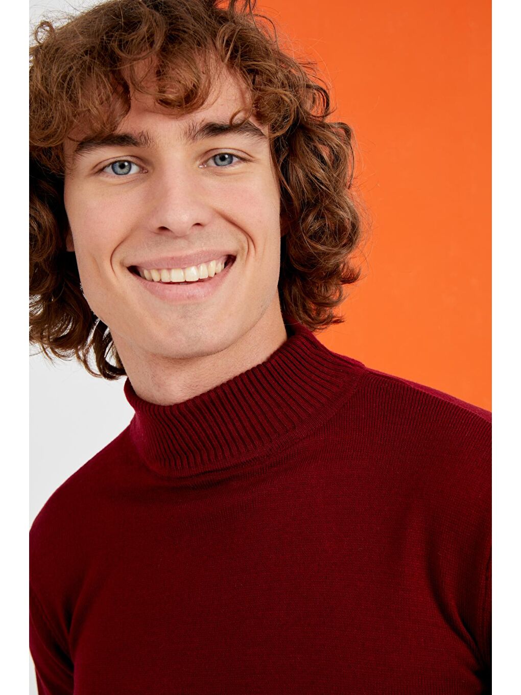 Erkek Bordo Yarım Balıkçı Yaka Basic Triko Kazak-3