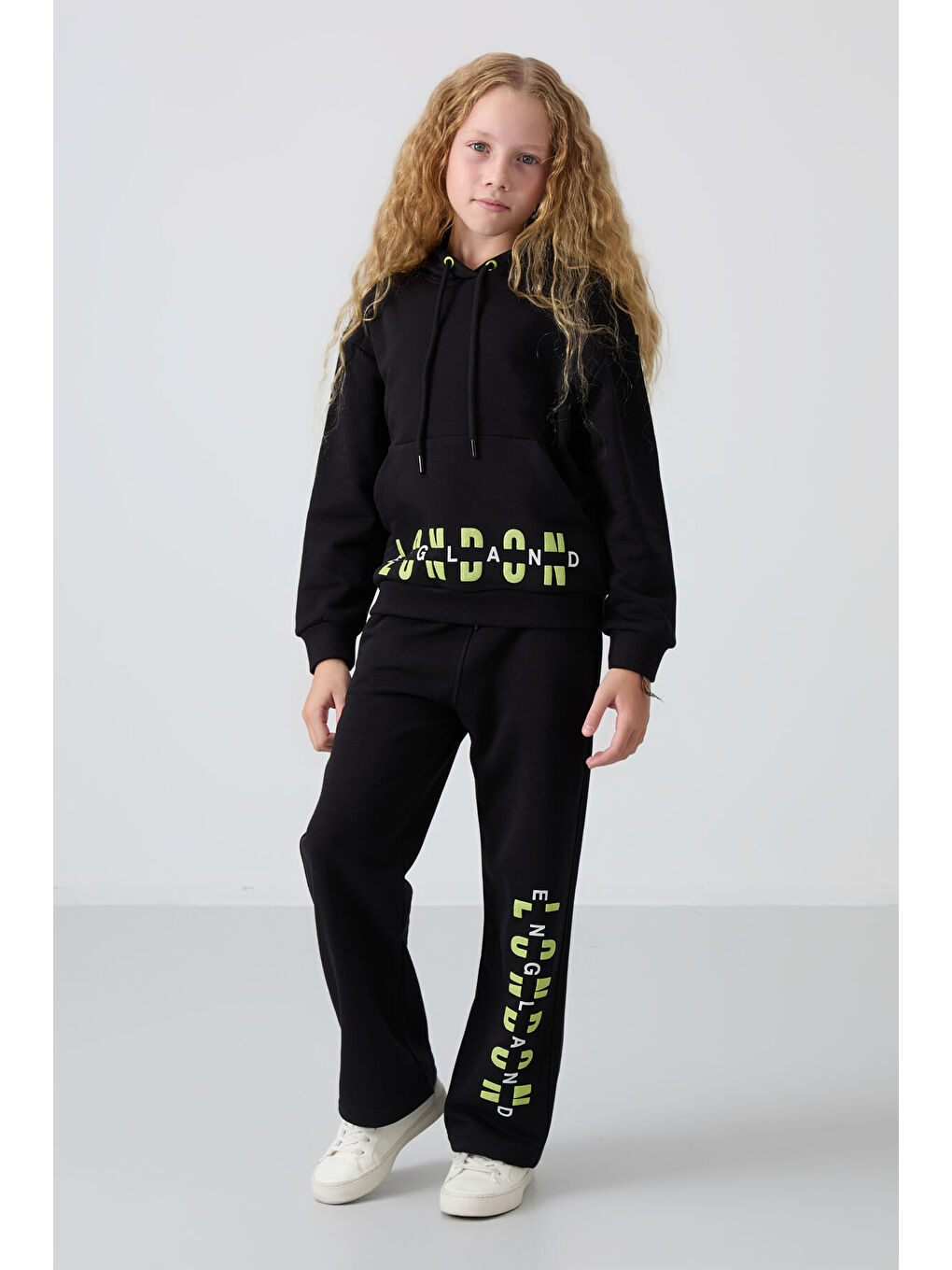 Siyah Pamuklu İçi Tüylü Yumuşak Dokulu Oversize Baskılı Kız Çocuk Eşofman Takım - 75147