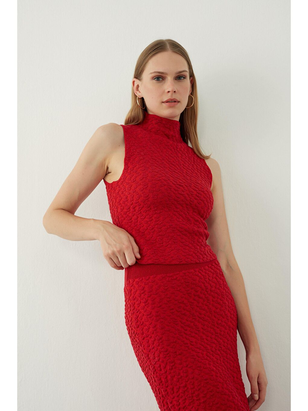 Kırmızı Dik Yaka Triko Bluz-1