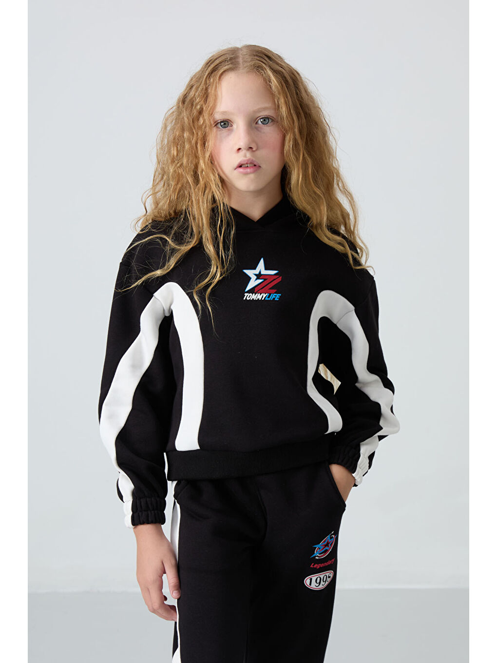 Siyah Pamuklu İçi Tüylü Yumuşak Dokulu Standart Fit Baskılı Kız Çocuk Eşofman Takım - 75166-1