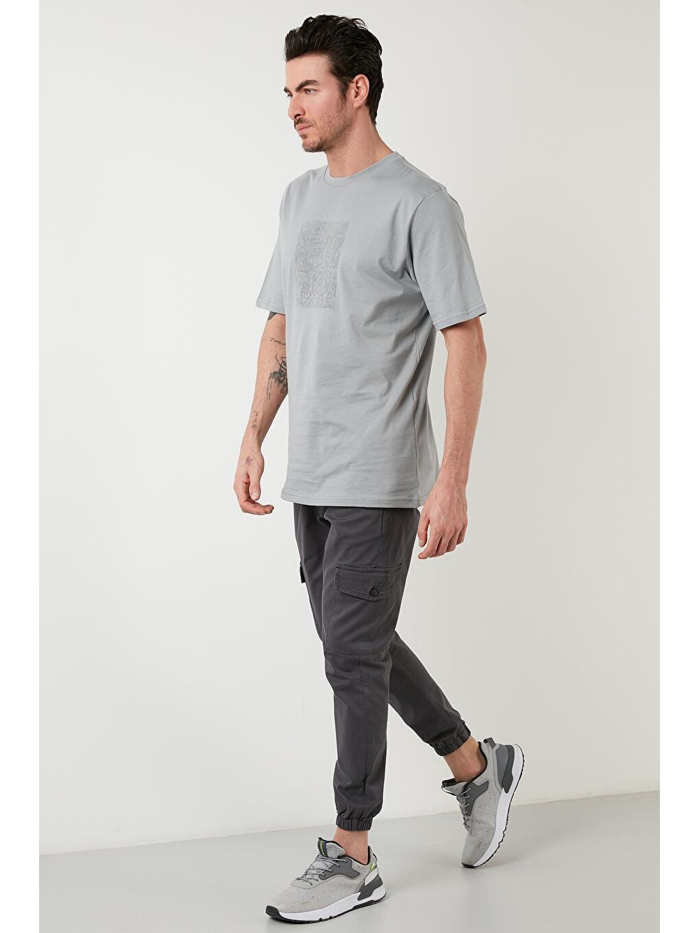 Gri Pamuklu Oversize Bisiklet Yaka Tişört 5727400