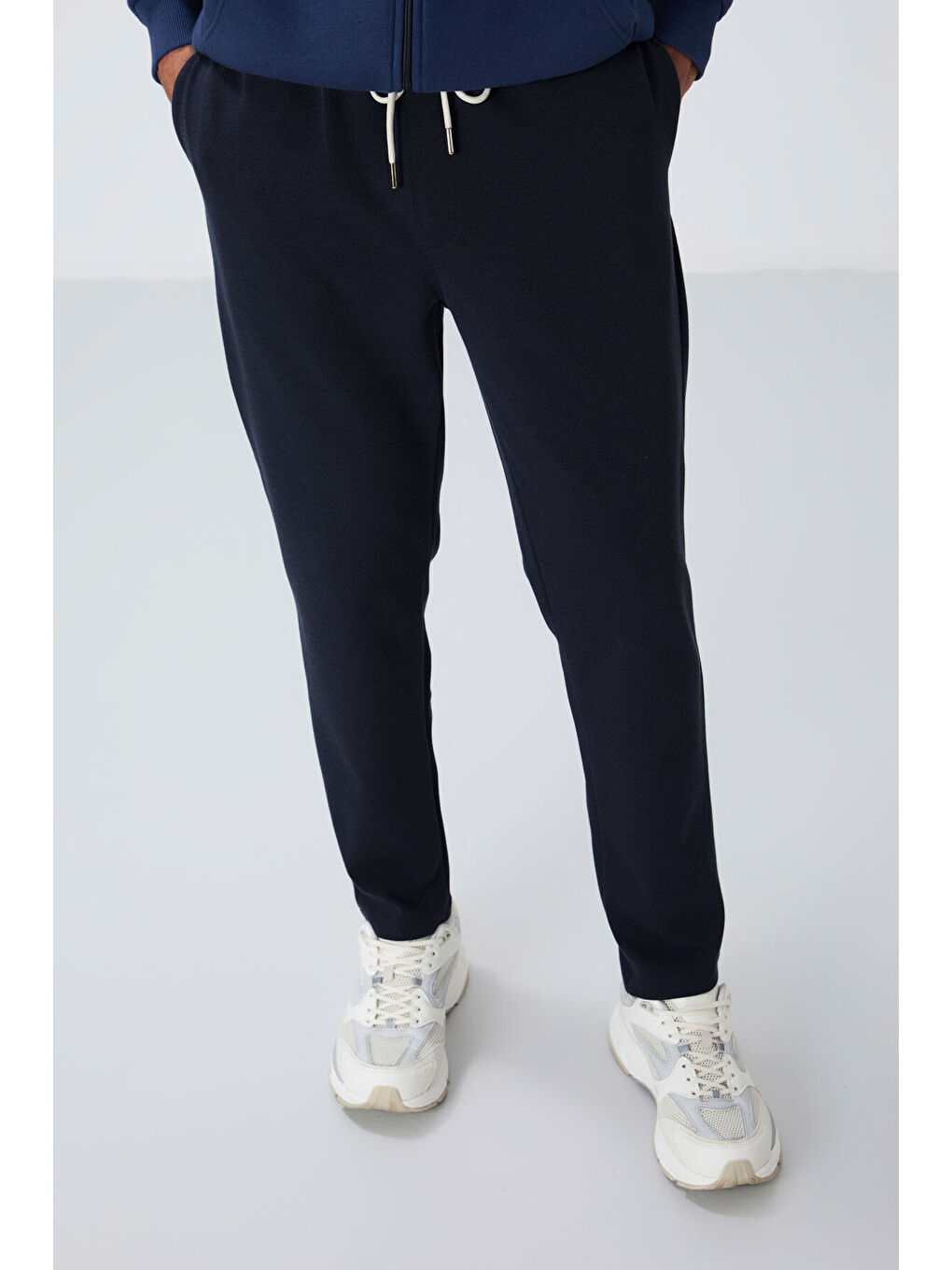 Lacivert Parlament Yüzeyi Dokulu Standart Fit Erkek Eşofman Alt - 82155-1