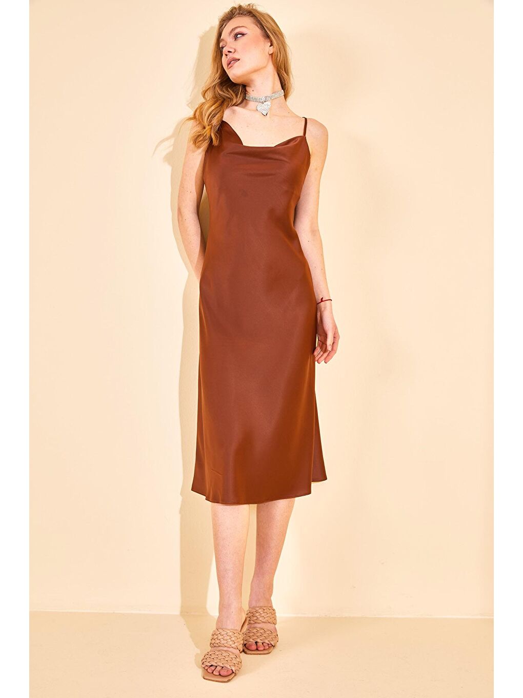 Kahverengi Degaje Yaka Saten Elbise 2YXK6-46154-18-1