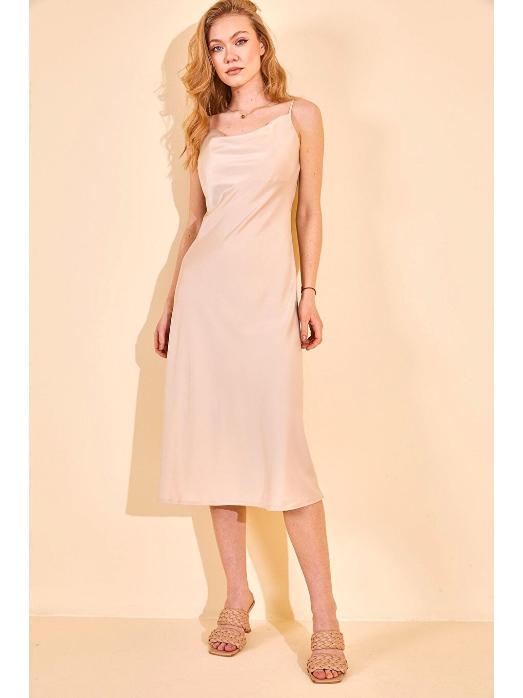 Bej Degaje Yaka Saten Elbise 2YXK6-46154-25-3