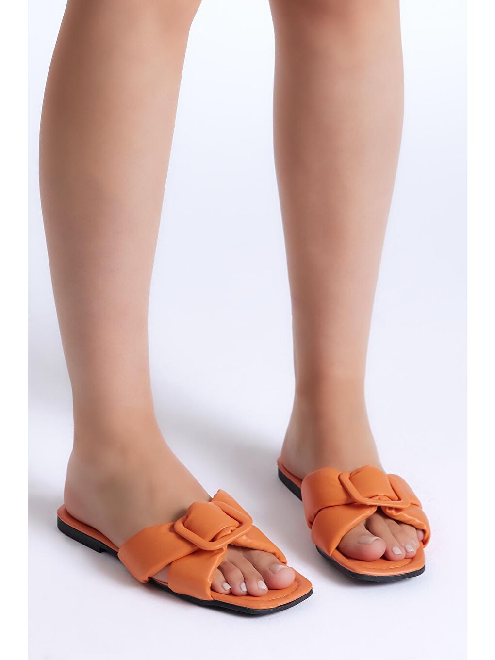 Kadın Turuncu Önü Tokalı Çapraz Bantlı Terlik-2