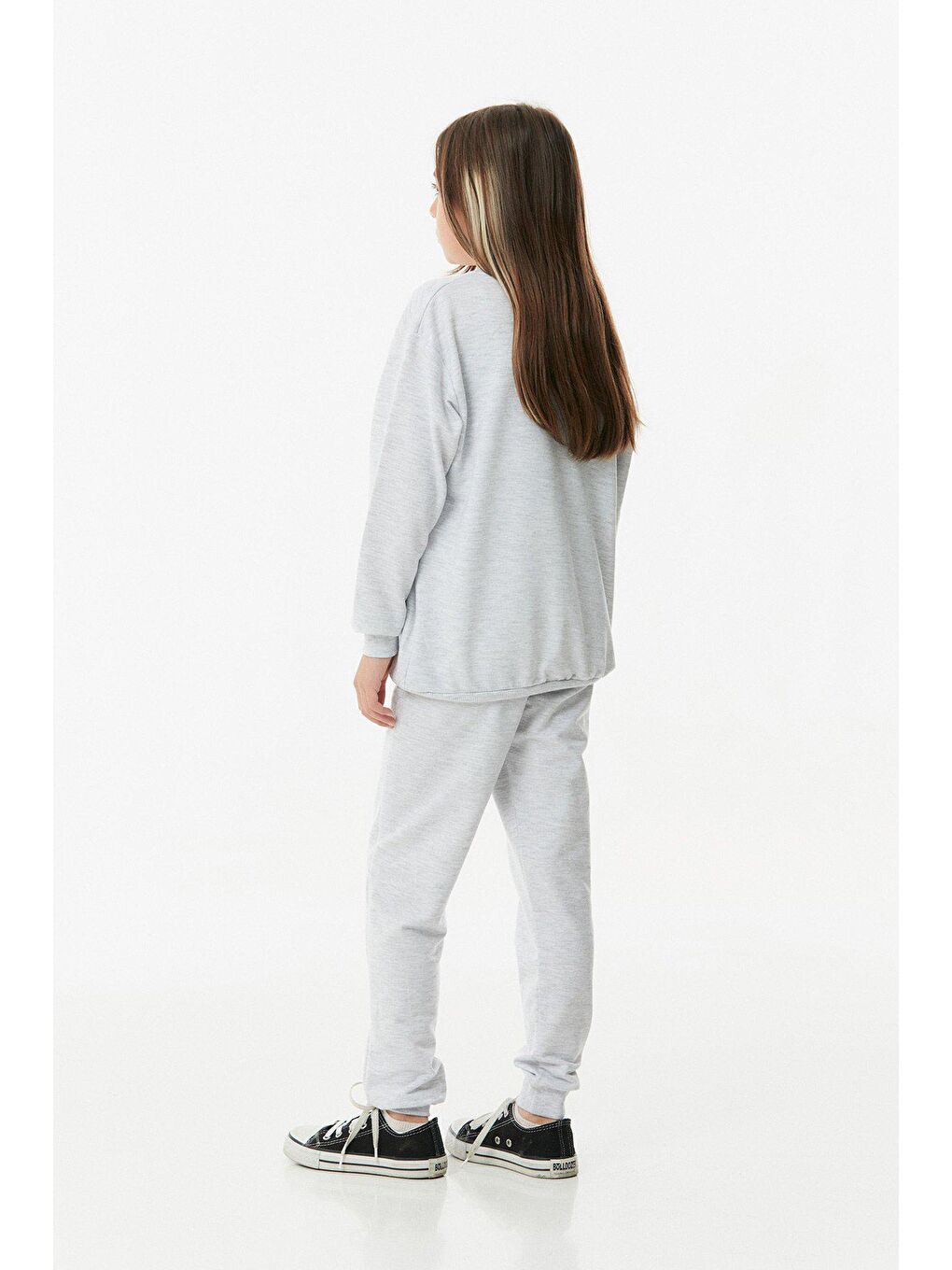 Gri İşlemeli Bisiklet Yaka Kız Çocuk Takımı-2