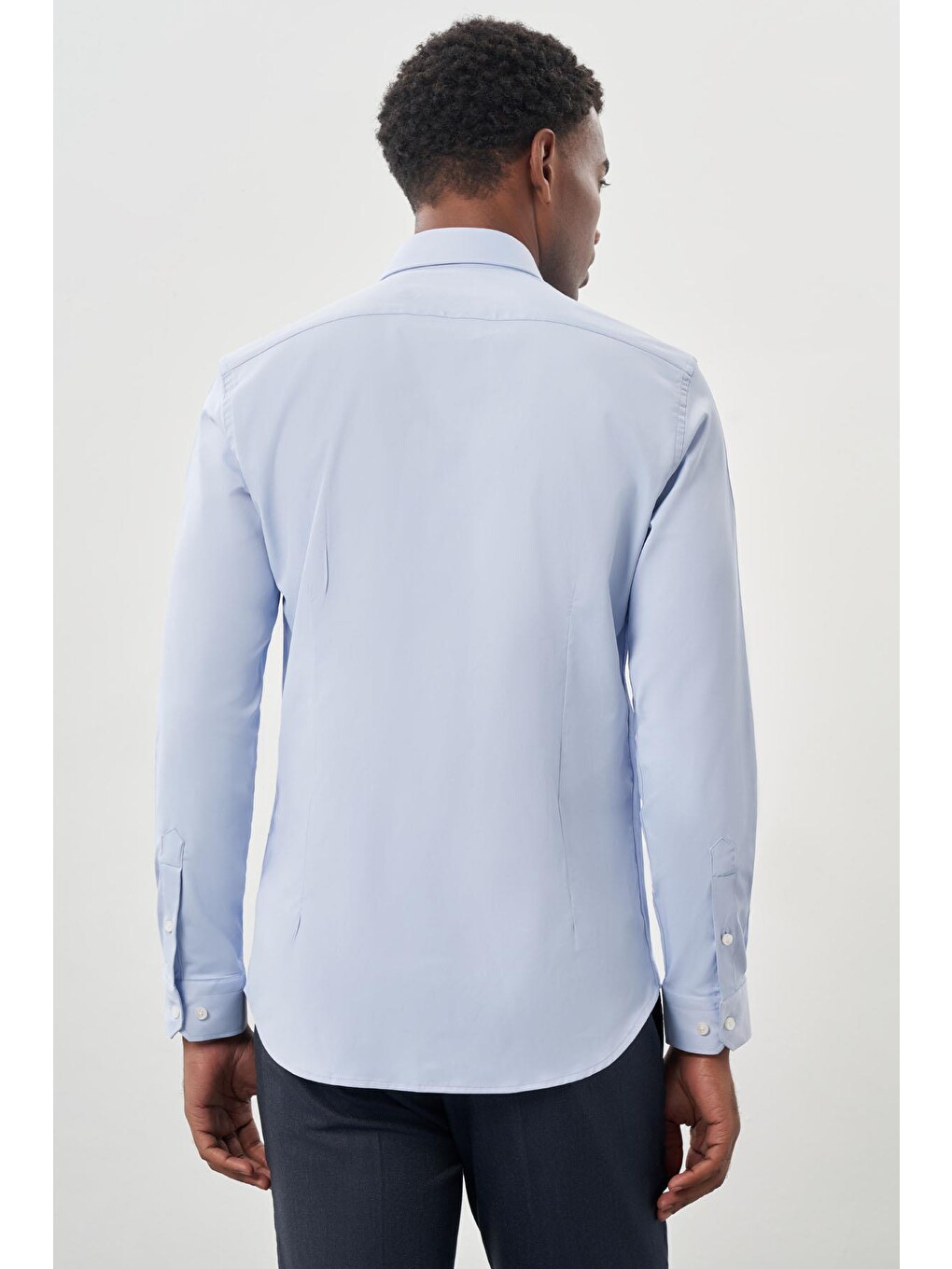 Mavi Uzun Kollu Sert Yaka Cepsiz Pamuklu Elastanlı Klasik Slim Fit Dar Kesim Gömlek 1004245234-4