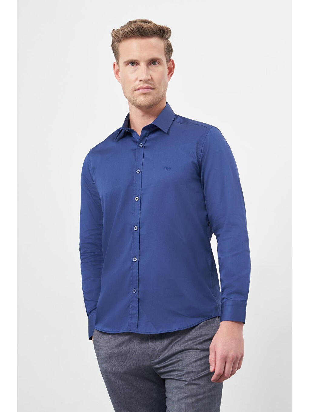 Lacivert Uzun Kol Düz Bez Ayağı 032 Sert Yaka Classic Slim Fit %100 Pamuk Gömlek 1004245324
