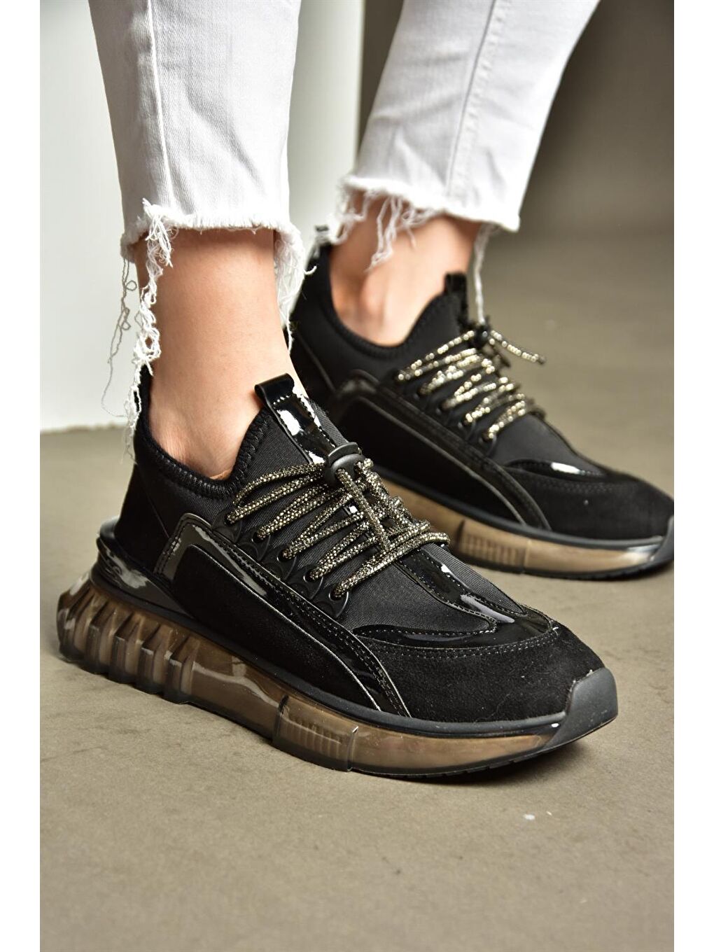 R8202010 Siyah Kadın Sneaker