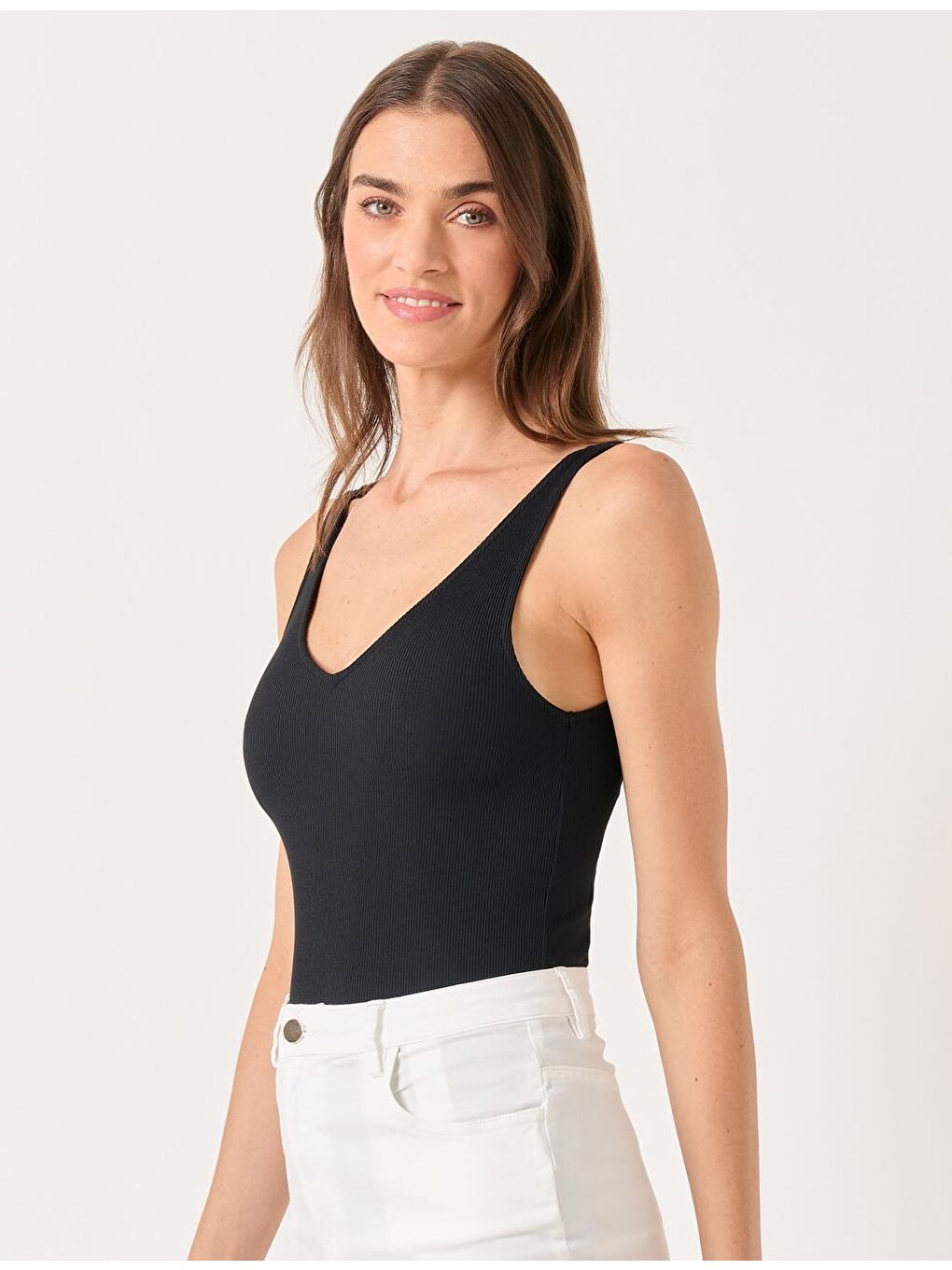 Siyah Dar Kesim V Yaka Kolsuz Örme Atlet-2