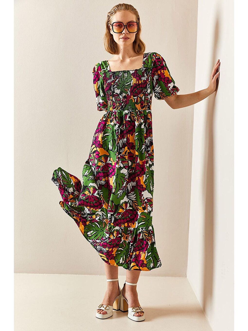 Siyah Gipeli Kare Yaka Desenli Elbise 3YXK6-47347-02-3