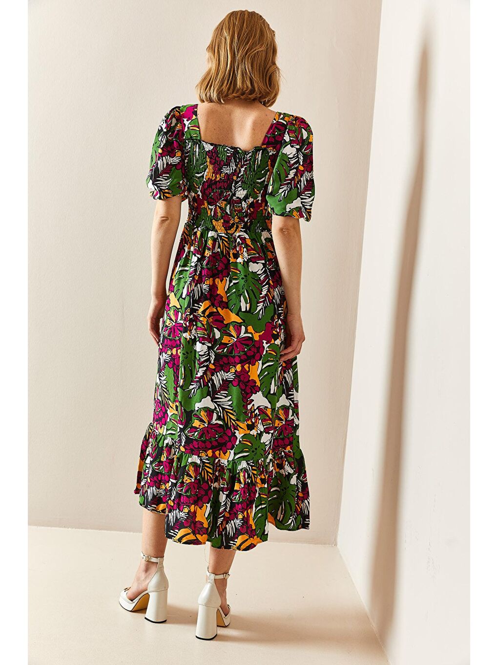 Siyah Gipeli Kare Yaka Desenli Elbise 3YXK6-47347-02-4