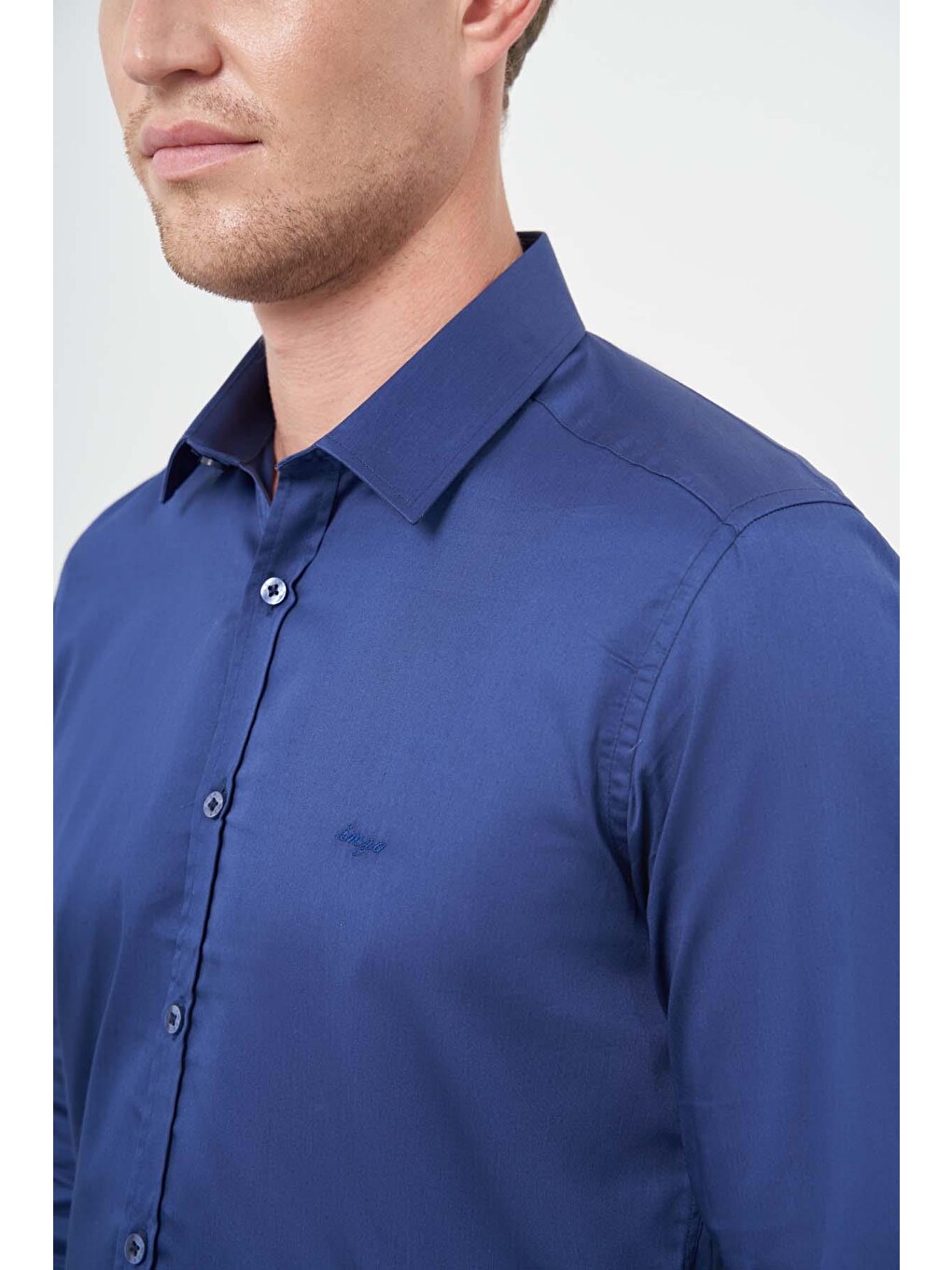 Lacivert Uzun Kol Düz Bez Ayağı 032 Sert Yaka Classic Slim Fit %100 Pamuk Gömlek 1004245324-4