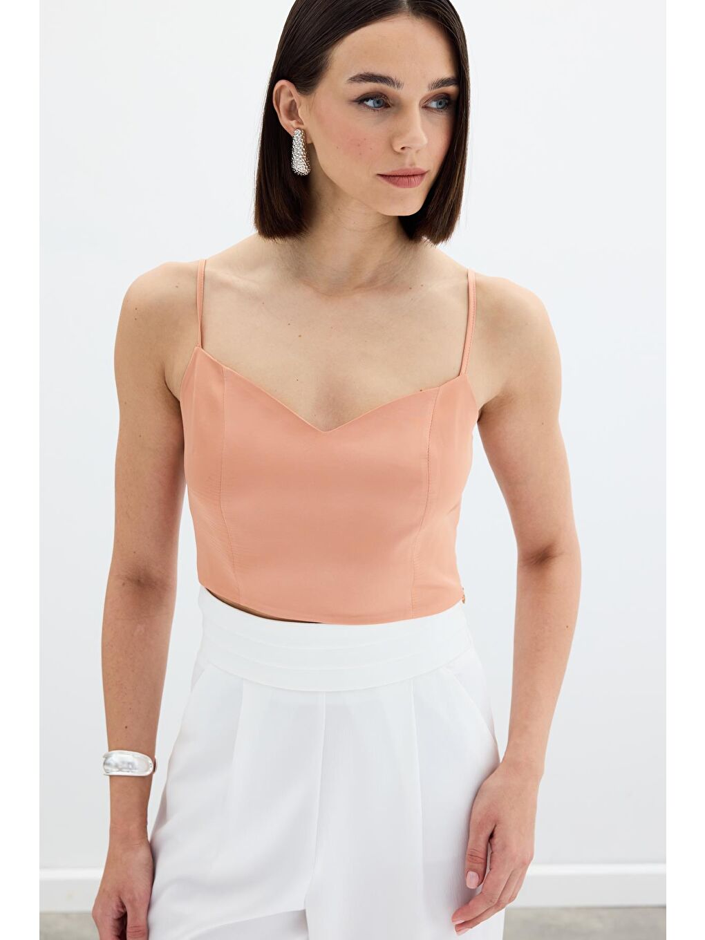 Pembe İp Askılı Saten Crop Bluz - Somon-3