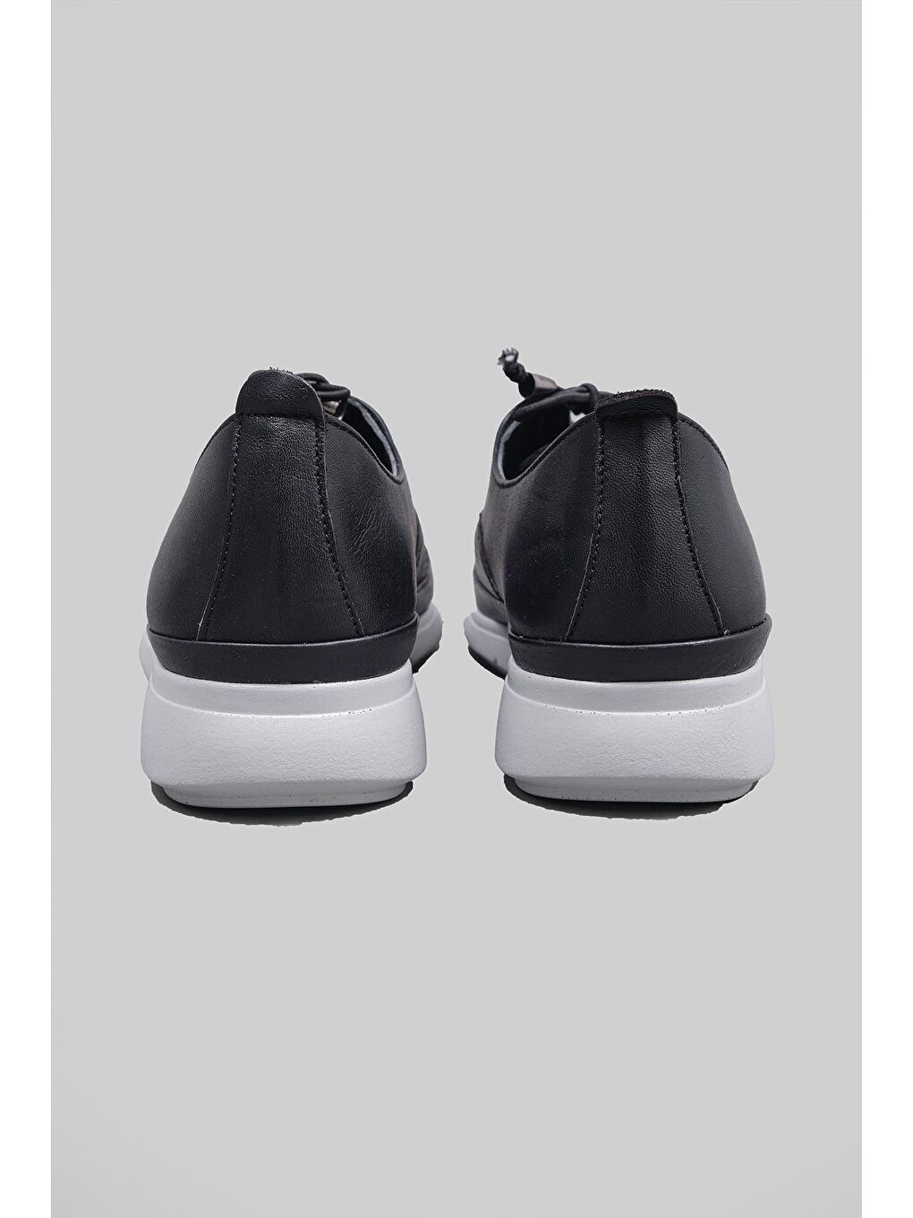 Siyah Serdar Yeşil Lucy Hakiki Deri Rahat Kalıplı Yumuşak Ve Hafif Tabanlı Ayakkabı Kadın-4