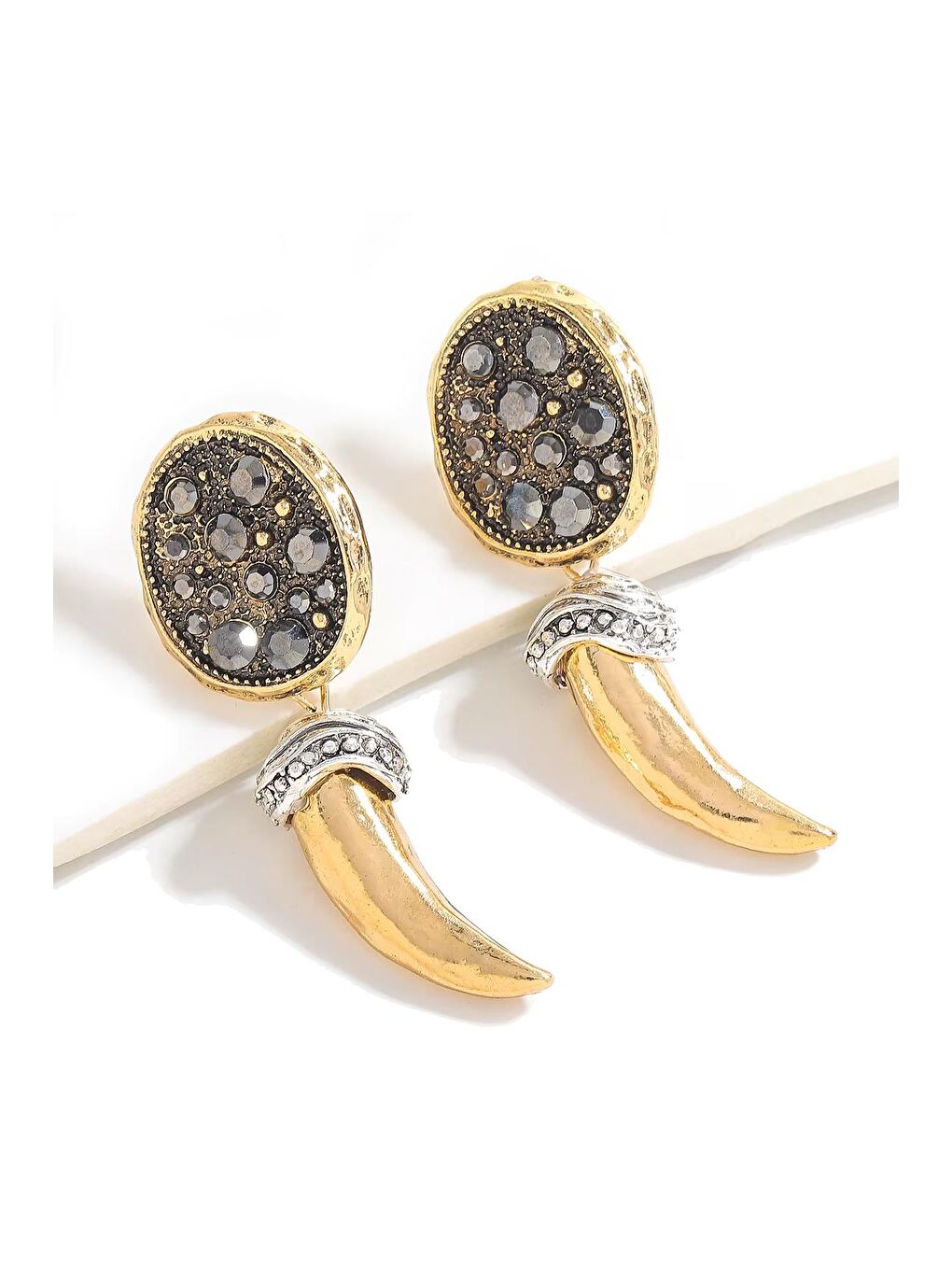 Sarı Parlak Taşlı Boynuz Küpe-4