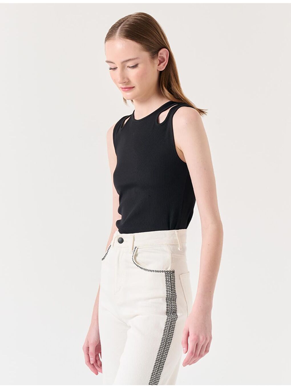 Siyah Dar Kesim Bisiklet Yaka Kolsuz Örme Atlet-1