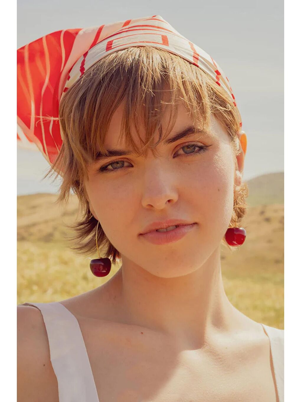 Pembe Cherry Uzun Kiraz Altın Kaplama Sallantılı Kadın Küpe-8