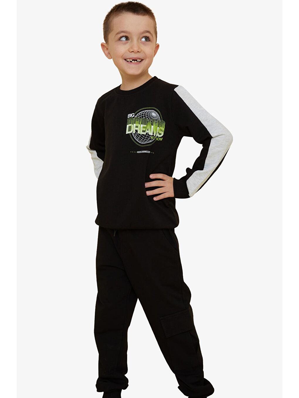 Erkek Çocuk Eşofman Takım Dünya Stili Temalı Slogan Baskılı Siyah (7-12 Yaş)-2