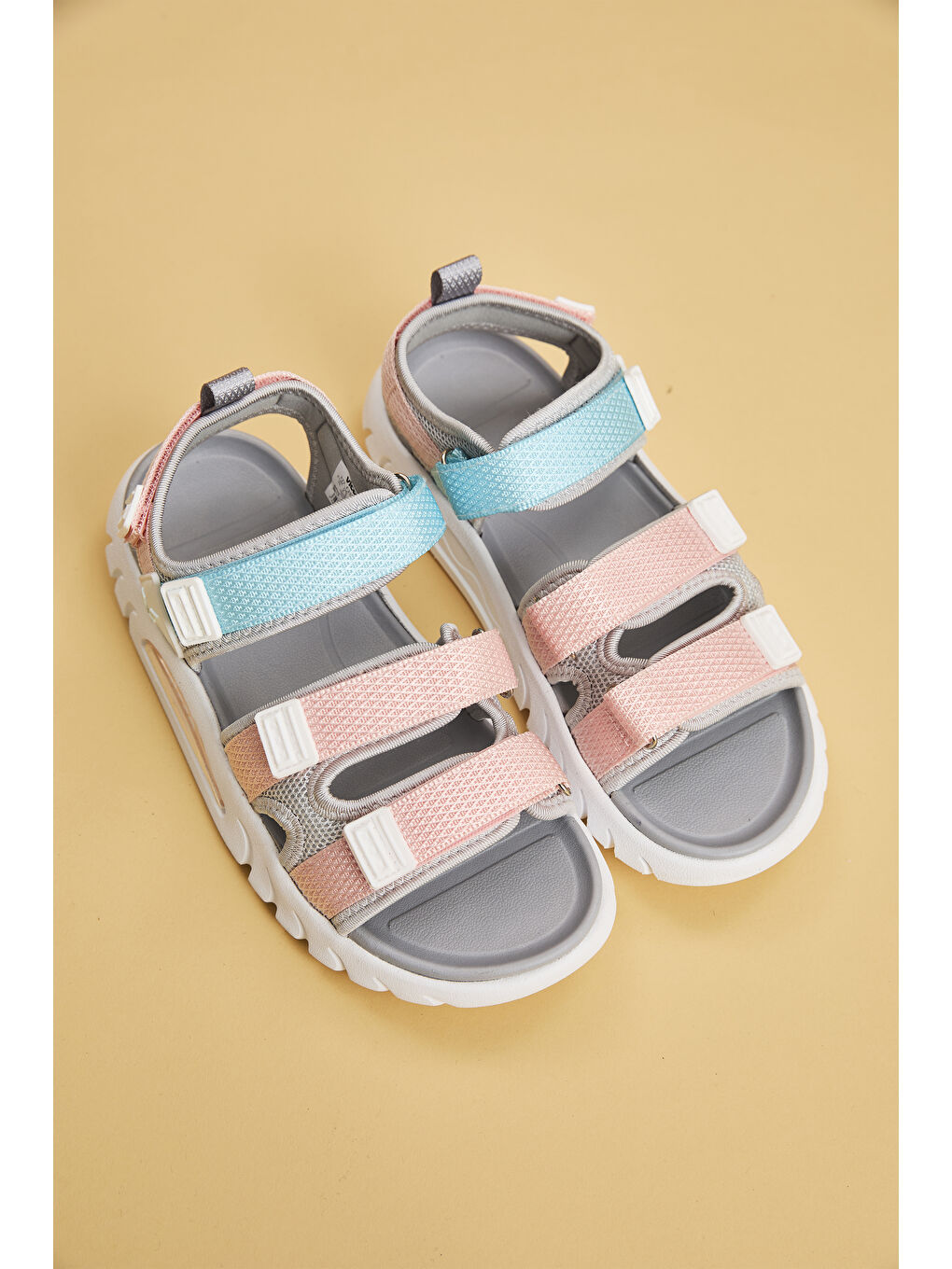 Cube Hafif Kız Okul Öncesi Gri Sandalet-1